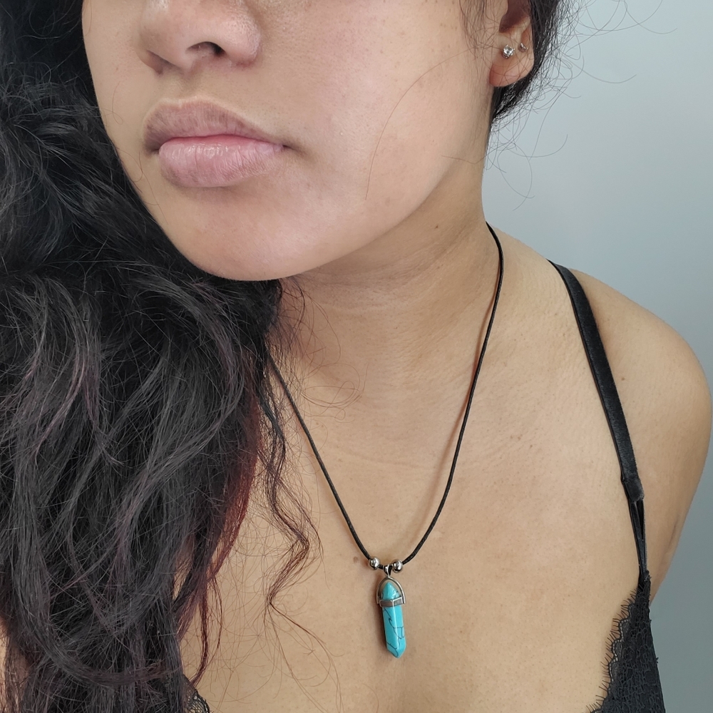 Dainty Stone Necklace Choker Boho Hand Crafted NEW